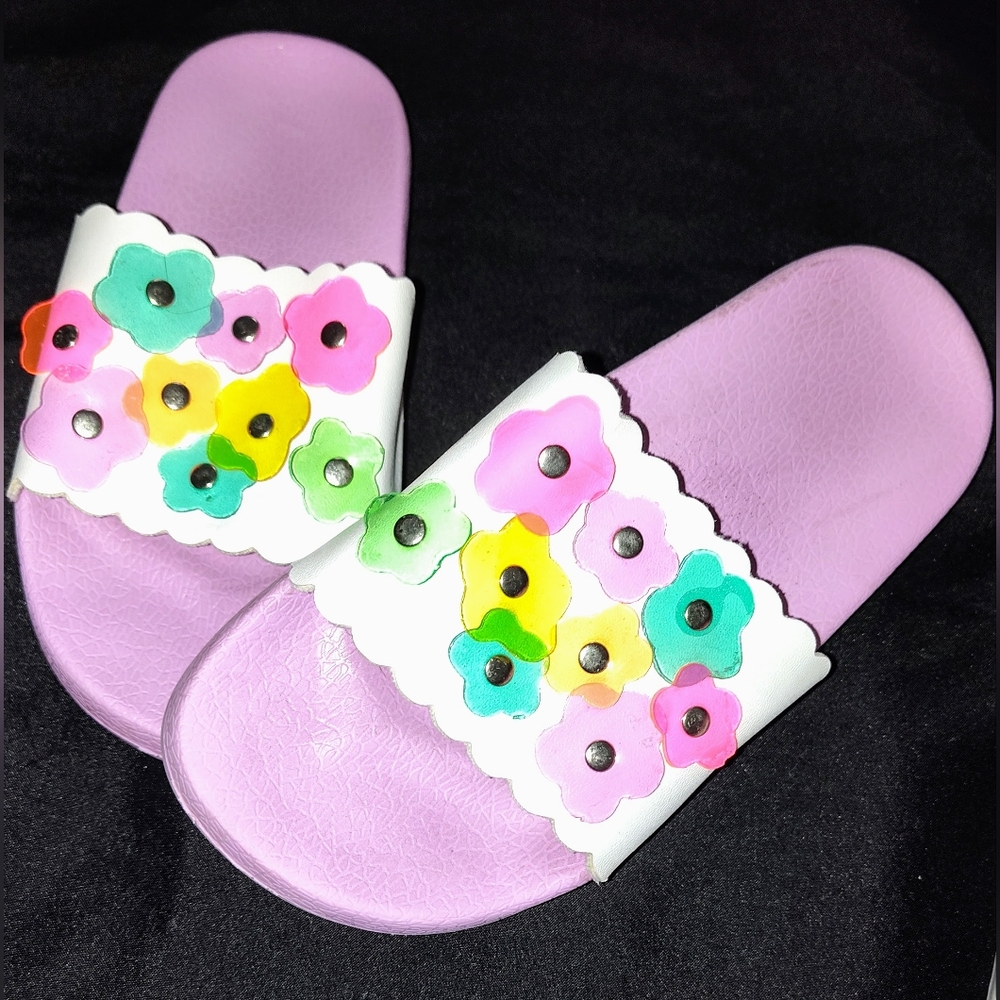 Girl's Multi Color Flower Top Slip On sandal shoes Size 12/13 EUC - Picture 3 of 6